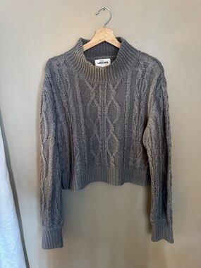 Vigoss Cable Knit Sweater